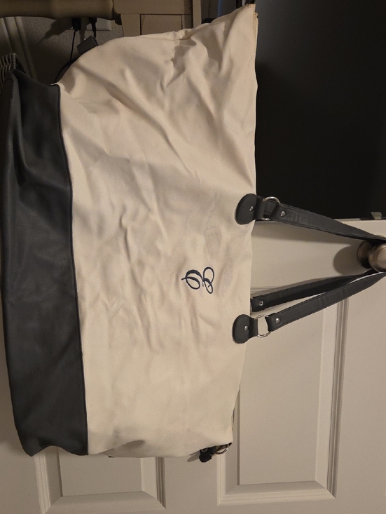 Mark Graham Handbags - Large Two-Tone Monogrammed Weekender Duffel Bag - Grey & Cream
